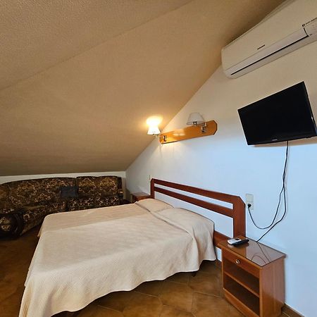 Hotel Blue Spot Malgrat de Mar Εξωτερικό φωτογραφία