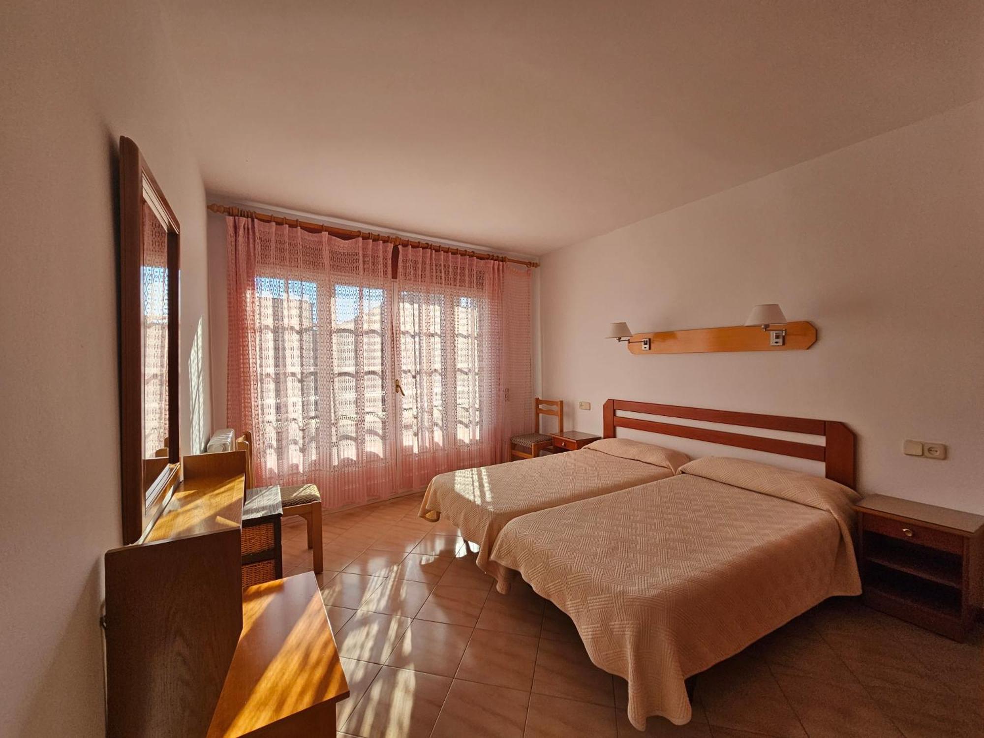 Hotel Blue Spot Malgrat de Mar Εξωτερικό φωτογραφία