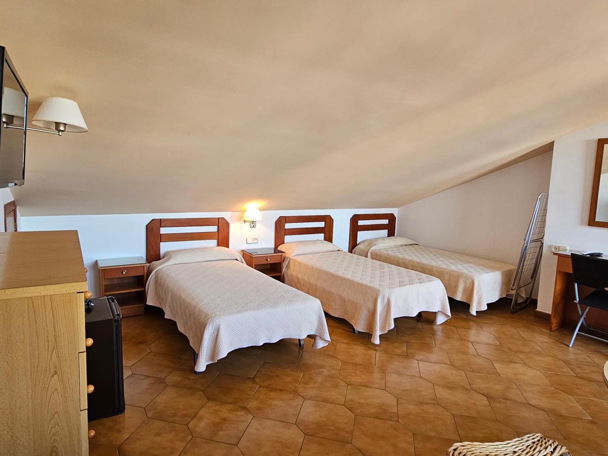 Hotel Blue Spot Malgrat de Mar Εξωτερικό φωτογραφία